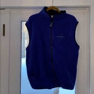 Knoebels vest